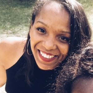 Meet your Posher, Zahra